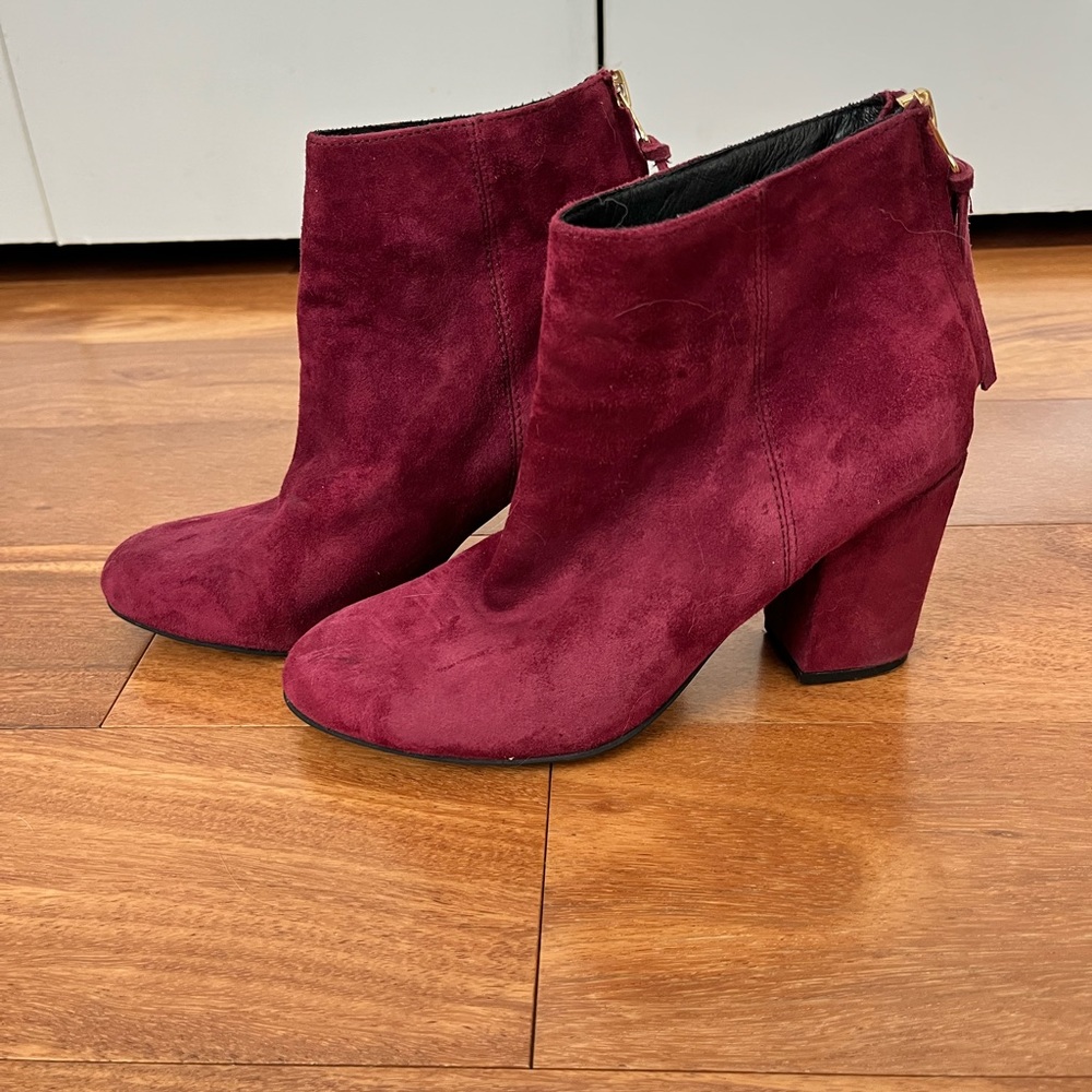 Steve Madden Burgundy Ankle Booties Size 6